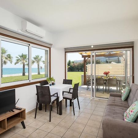 Pebble Beach Apartment Oroklini Exterior foto